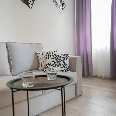 By The River 5 Apartamento *